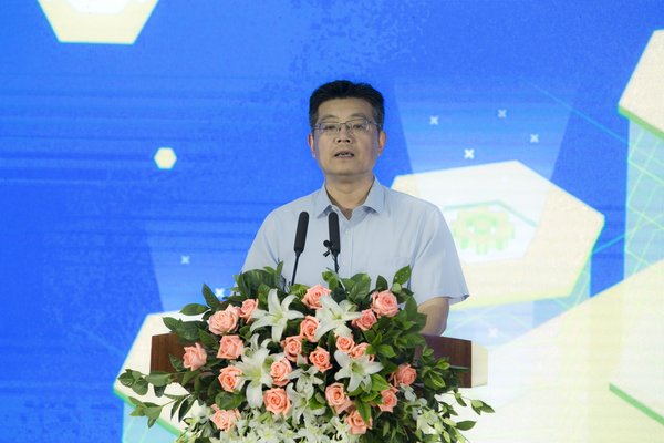 法士特集团党委副书记、总经理马旭耀先生致辞