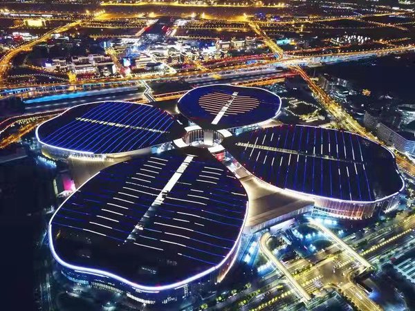國家會展中心（上海）夜景圖