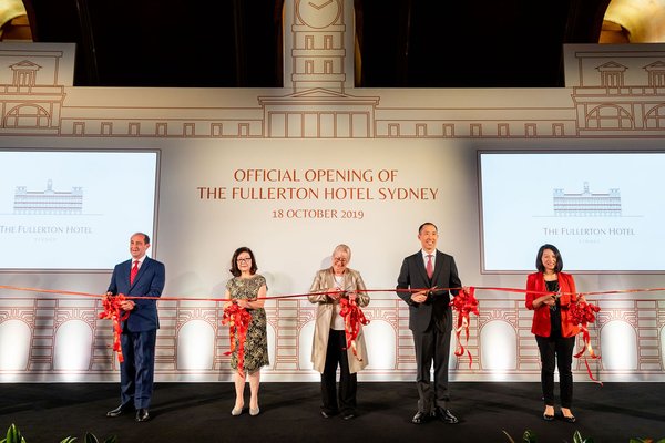 (From left to right) Cavalier Giovanni Viterale, General Manager, The Fullerton Hotels and Resorts; Ms Dorothy Ng, Executive Director, Far East Organization; Ms Sandra Chipchase, CEO of Destination NSW; Mr Daryl Ng, Deputy Chairman, Sino Group and Ms Jeanne Ng, Director, The Fullerton Heritage, officiated at the opening ceremony of The Fullerton Hotel Sydney.