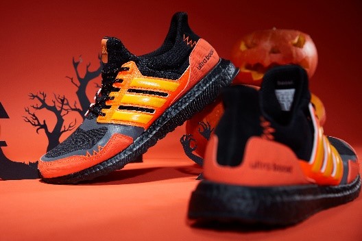 ULTRABOOST HALLOWEEN跑鞋 建议零售价：1,199元 上市日期：2019年10月15日