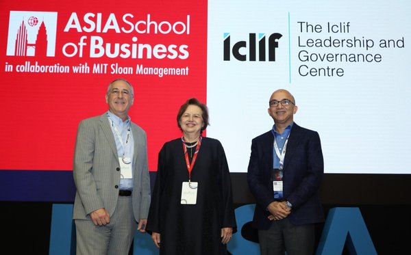 (L-R) Prof Charles Fine, President and Dean of ASB, Tan Sri Dr. Zeti Aziz, Co-Chair of the ASB Board of Governors and the Chairman of Iclif’s Board of Directors and Rajeev Peshawaria, CEO and Executive Director of Iclif on stage during the merger announcement.