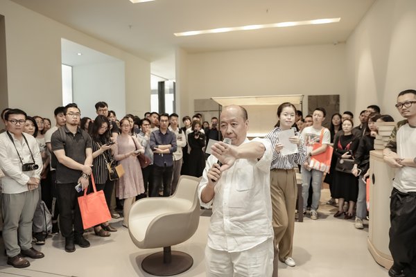 DIMENSIONE CHI WING LO品牌创始人、美国哈佛大学建筑系硕士、香港“DFA世界杰出华人设计师”卢志荣先生