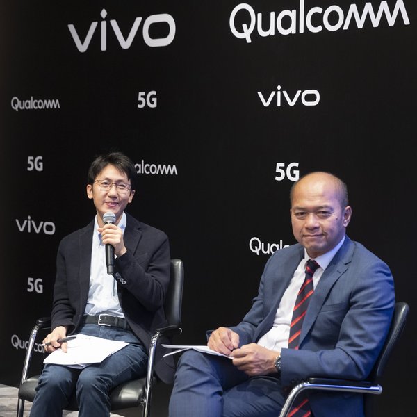 Qin Fei (left - Vivo）and  ST Liew (right - Qualcomm)