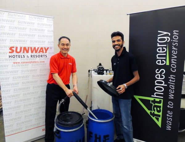 Mr. Colin Yeoh, Sunway Hotels & Resorts’ Group Director of Food & Beverage with Mr. Vinesh Sinha, Chief Executive Officer and Founder, FatHopes Energy at the hotel's used cooking oil collection centre