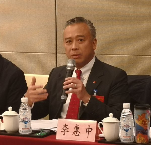 今年1月，四川省政协会议上，李惠中先生提出关于川菜产业化发展的建议