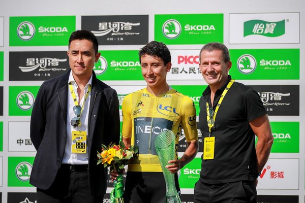 Mr. Steve Lau (first on the left), Co-chairman and Chief Executive Officer of Activation Group, and Yann Le Moenner, Chief Executive Officer of Amaury Sport Organization (A.S.O.), with Egan Bernal (middle), Tour de France 2019 champion.