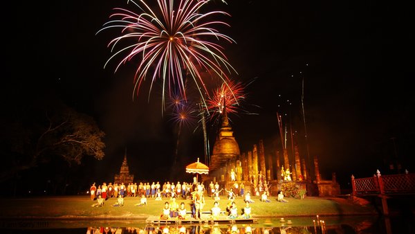 This year TAT is staging its traditional festivities in six emerging destinations comprising Sukhothai, Kalasin, Lop Buri, Ratchaburi, Sa Kaeo, and Phatthalung, in addition to Bangkok.