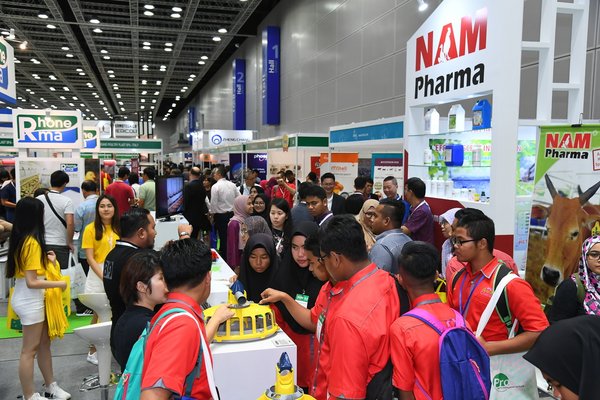 Trade Visitors thronging the exhibition halls at Livestock Malaysia in 2018