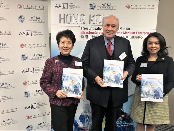 The Asia-Pacific Structured Finance Association (APSA), The Hong Kong Institute of Bankers (HKIB) and the Asian Academy of International Law (AAIL) today launched an industry report titled “Hong Kong – a Securitisation Financing Hub for Infrastructure and Small and Medium Enterprises”. In the photo are (from left to right) Susie CHEUNG, Co-Convenor of APSA; Dr Anthony Francis NEOH, Special Advisor to the Report and the Chairman of the AAIL and Carrie LEUNG, Chief Executive Officer of the HKIB.