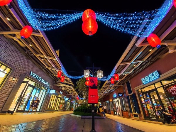 1月20日至2月2日，购物村将举办“东方主题市场”