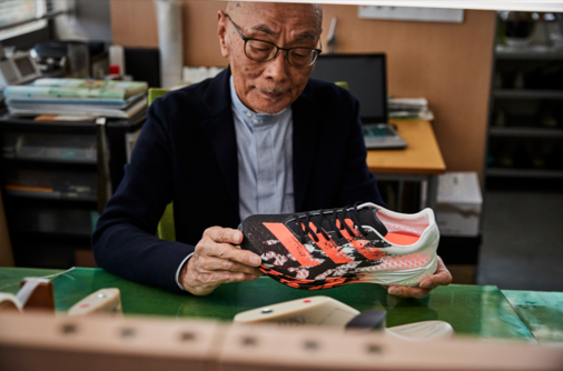 日本制鞋大师大森先生参与设计adizero Pro