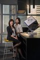 木启商务咨询联合创始人杨晓欣和吴茵选择寰图，不仅能够享受办公服务，还能在这个平台上得到创业创新的支持。