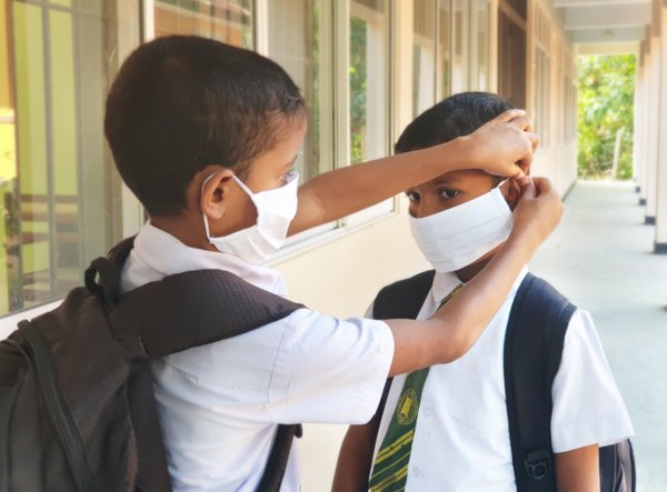 Students at Dehigahalanda School, Hambantota, Sri Lanka have received masks through L4LFM