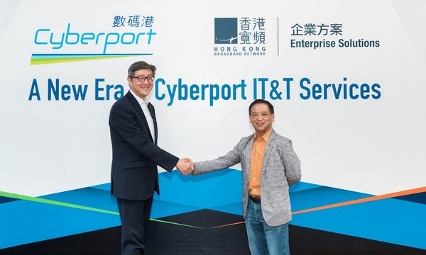 HKBN Co-Owner and CEO of HKBN Enterprise Solutions & JOS Group Billy Yeung (right) and Cyberport Chief Executive Officer Peter Yan (left) celebrate the start of a new era of Cyberport IT & T Services from July 2020, to reinforce Cyberport’s growing digital technology ecosystem through infrastructure and service support enhancements.