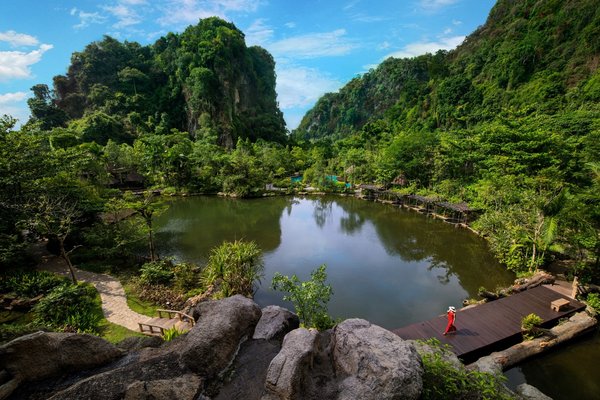 The Banjaran Hotsprings Retreat is encircled by natural caves, geothermal hot springs and pristine jungle