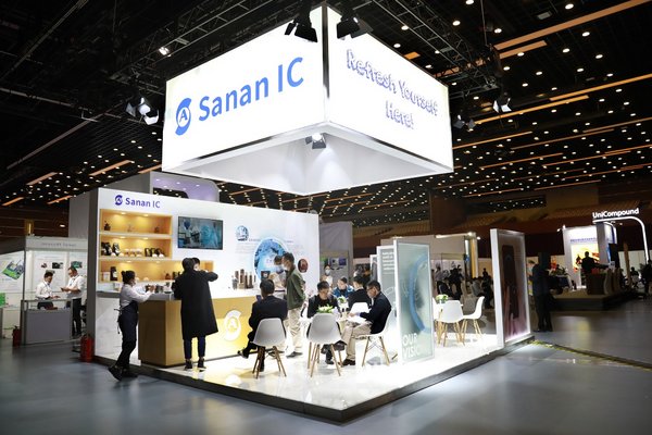 Sanan IC Stand at EDI CON China 2020