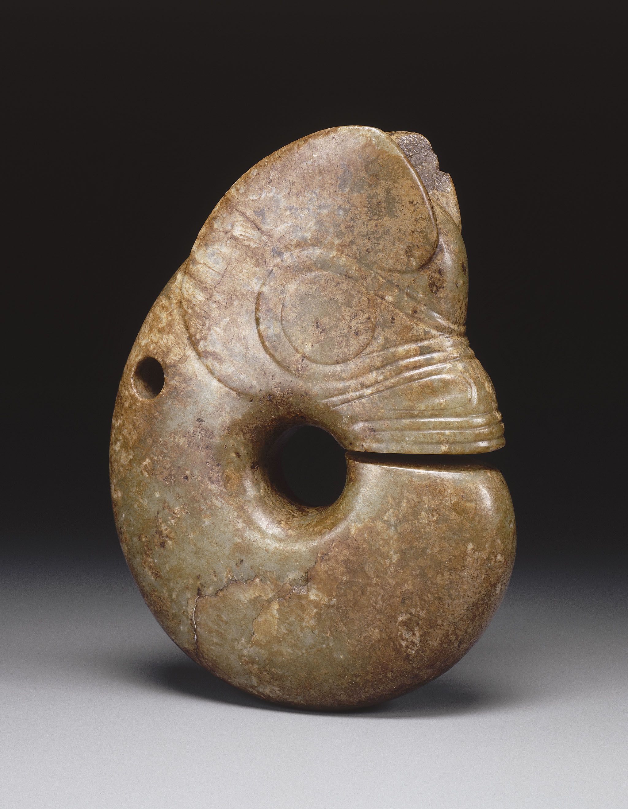 Zhulong Dragon-Pig（玉猪龙）；中国东北；新石器时代红山文化时期