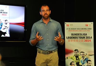 2014年8月28日，德甲形象大使梅策尔德与中国媒体进行了交流，畅谈有关德国足球的话题