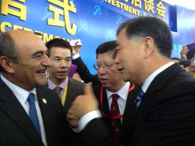 Vice Premier Wang Yang met with AmCham South China President Harley Seyedin at 18th CIFIT Opening Ceremony