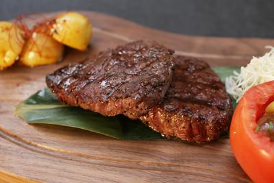 Australian Sirloin Steak 炭烧澳洲西冷牛排