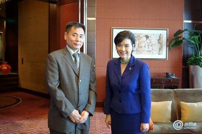 世贸通集团总裁Winner Xing博士与美国国会议员赵美心女士合影