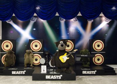 主唱Bonsai Bear带领BEASTS乐团空降西湖银泰城