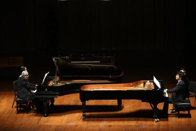郎朗与加里.格拉夫曼教授奉献双钢琴曲目