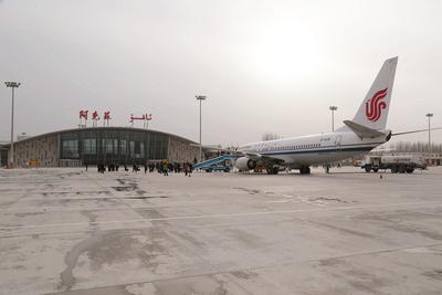 国航北京-乌鲁木齐-阿克苏航线首航成功