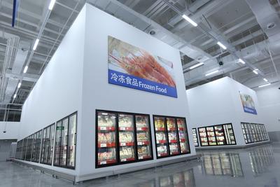 武汉山姆会员商店首次在中国引入美国山姆成功运营的后补式冷库。