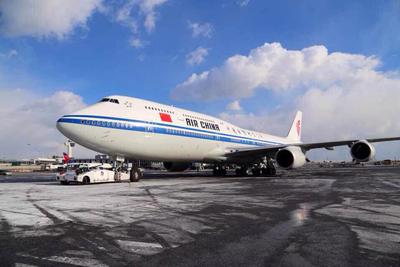 国航全新波音747-8客机成功抵达纽约