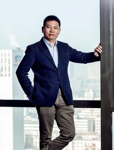 《财经天下》周刊年度特辑专访华为余承东，讲述他的2014关键时刻