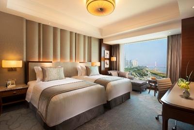 Deluxe Twin Bed Room at Shangri-La Hotel, Nanchang
