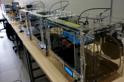 天威3D打印机再次亲近校园  走进UIC中学生体验课堂