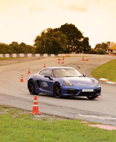 Porsche Media Driving Academy - Professional Course