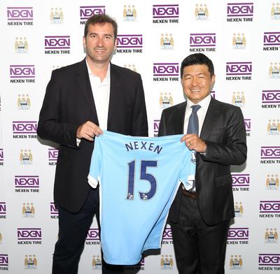 On August 6, Nexen Tire held a signing ceremony for their partnership agreement with Manchester City FC at the City Football Academy in Manchester, England and announced its Official Tire Partnership of Manchester City FC. Starting from the left, Ferran Soriano, Manchester City FC CEO, and Ho-Chan Kang, President of Nexen Tire.