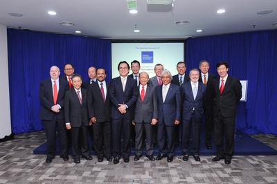 Tan Sri Azman Hashim, Chairman of the Asian Institute of Chartered Bankers and the Asian Banking School (fourth from right), Dato' Muhammad Bin Ibrahim, Deputy Governor of Bank Negara Malaysia (third from right) and Professor Dr. Colyn Gardner, Chief Executive Officer of the Asian Banking School (second from right) with the Transformation Steering Committee and Council Members at the Official Opening of the Asian Banking School.