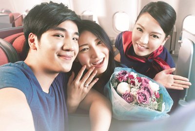 Hong Kong Airlines offers a special “Sweeten You Up” service to the sweetest couples. And to double the excitement, couples can also order “Sweeten You Up” cakes at HKD260 per pound and champagne at HKD380 per bottle.
