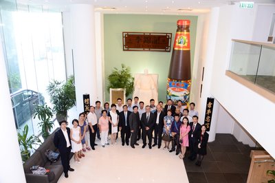 中国烹饪协会领导率队参观李锦记香港总部