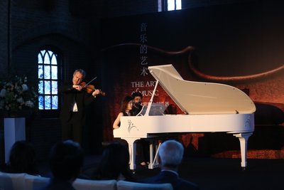 施坦威艺术家陈萨与小提琴大师瓦迪姆.利宾的演奏会