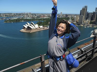 Xie Yilin enjoying the view from the top of Sydney Harbour Bridge