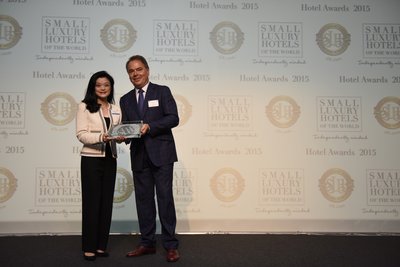 香港Lanson Place Hotel赢得全球奢华精品酒店大奖2015的杰出客户服务奖