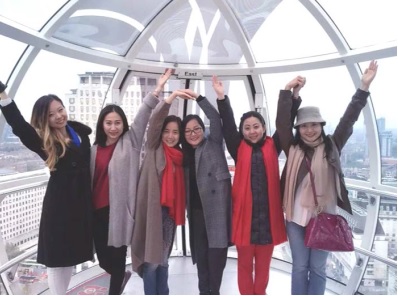 VOWers and Staff on the London Eye in the UK (From left to right: Rebecca Shao, Jiangsu Jiale Investment Group; Kasen Xia, NongbenShangpin (Jiangsu) Modern Agriculture Development; Haiyan Yu, Hangzhou Z-River Landscape Art; Ting Ting Yang, The British Consulate-General Shanghai; Yvonne Huang, Diploma (Suzhou) Technology Service Co., Ltd; Angela Lock, The British Chamber of Commerce Shanghai)