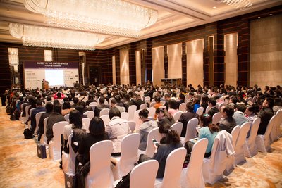 300多位来宾参加12月4日的投资美国峰会和展会