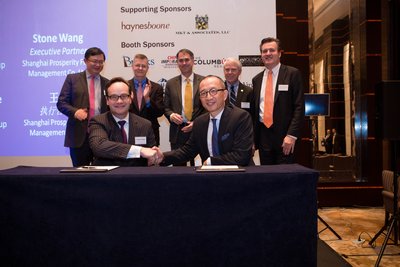 Frank Forelle from Zeller Realty Group and Stone Wang from Shanghai Prosperity Fund Management signed an agreement to form a new US$800 million investment fund