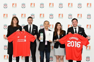Chaokoh, Thailand's Coconut Water Product Partners with Liverpool Football Club