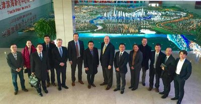 GE代表与天津政府人员参观于家堡项目规划场馆
