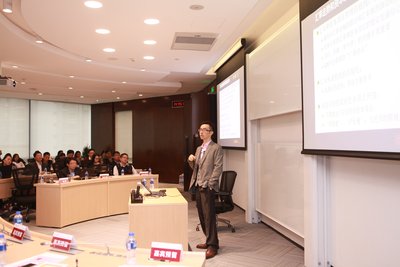 SAIF金融学教授、中国金融研究院副院长钱军发表主题演讲
