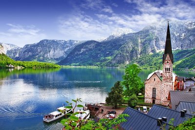 Hallstatt is the Fastest Growing European Destination for Asian Travelers (photo source is Shutterstock)