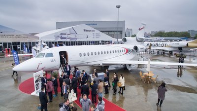 达索航空的全新旗舰机型猎鹰8X将在上海亚洲公务航空大会及展览会（ABACE）上登场，这是该款超远程三引擎公务机于中国首次亮相。
