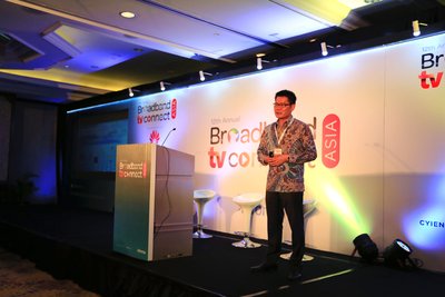 Lim Chee Siong, Chief Marketing Officer, Huawei Southern Pacific shared Huawei’s approach in addressing broadband business challenges in Indonesia